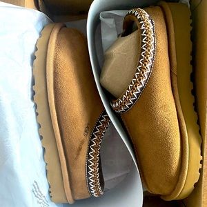 Brand new with tags, UGG Tasman, women’s size 7